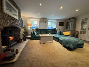 Photo 25- click for photo gallery